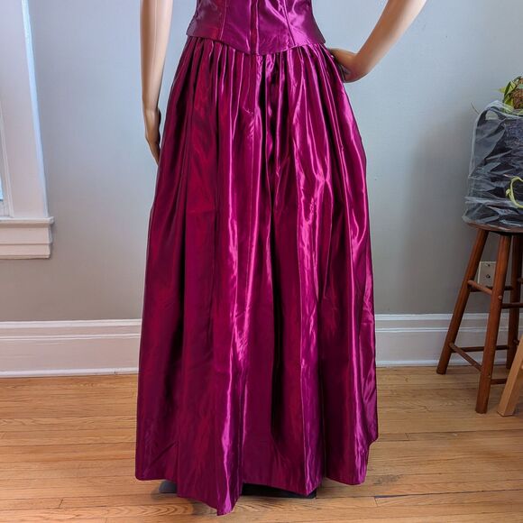 Vintage 90s JM for Gunne Sax Red Ball Gown Floral Embroidery Corset Size 5/6 - Picture 15 of 15